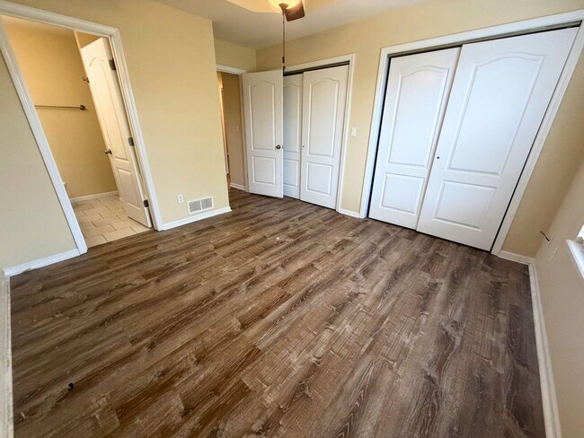 Building Photo - 4203 Spring Cress Dr