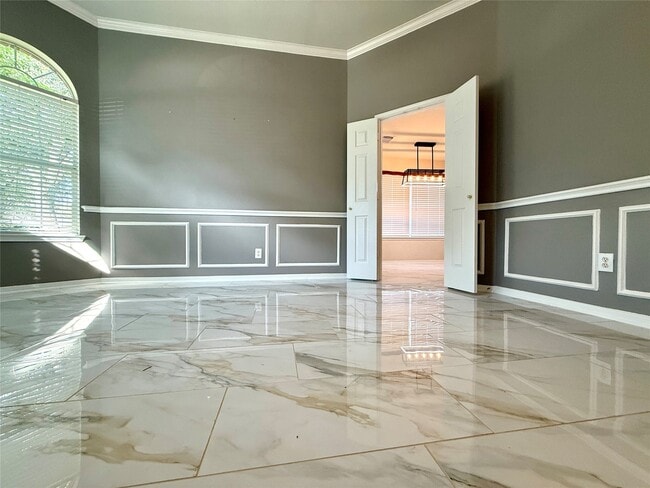 Building Photo - 11911 Timpnogos Dr