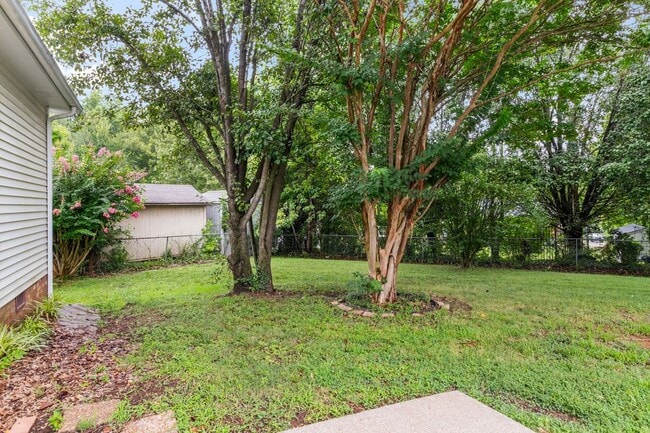 Building Photo - 1591 Barrett Dr