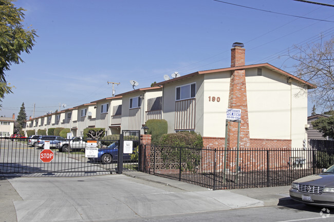 Primary Photo - Georgia Lane Townhomes