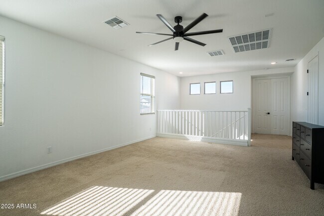 Building Photo - 4368 N Pioneer Dr