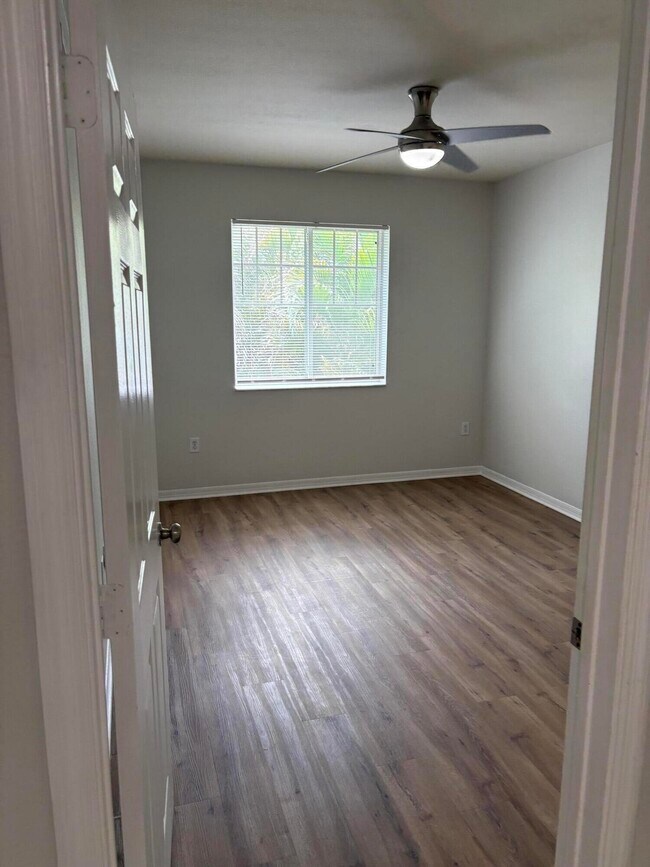 Building Photo - 6434 Emerald Dunes Dr