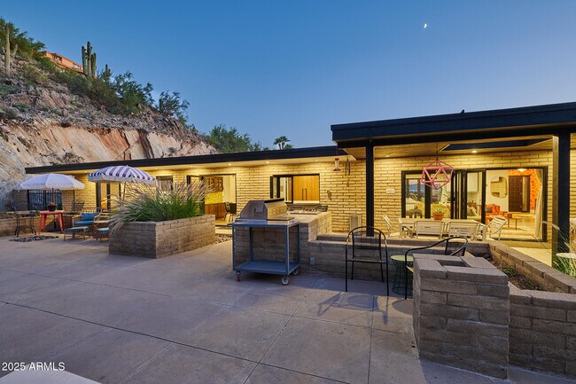 Building Photo - 4016 E Flynn Ln