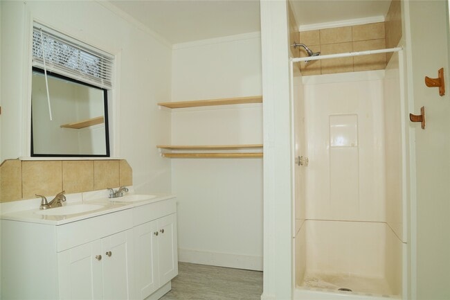 Building Photo - 1129 N Arcola St