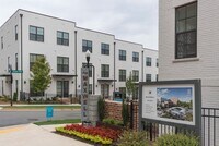 Building Photo - Immaculate, new 3BR/3.5BA townhome in The Maxwell community in Alpharetta GA.