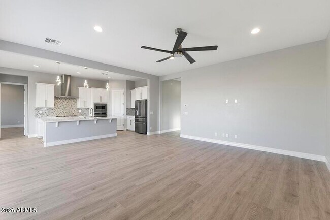 Building Photo - 11086 W Hadley St