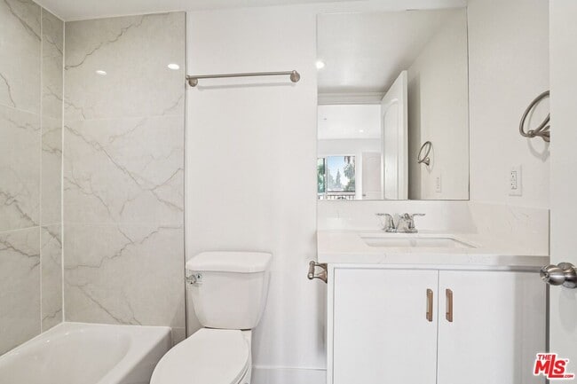 Building Photo - 1185 Leighton Ave