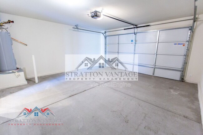 Building Photo - 24618 W Concorda Dr