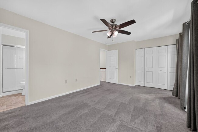 Building Photo - 5619 Ridge View Dr