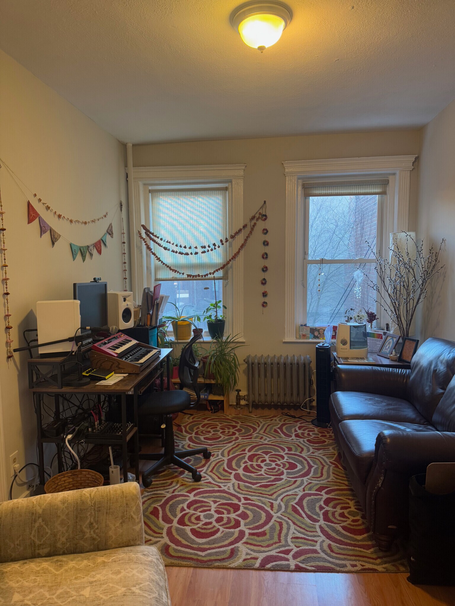 Building Photo - 17 Buswell St