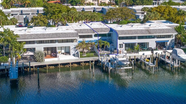 Building Photo - 310 Poinciana Island Dr