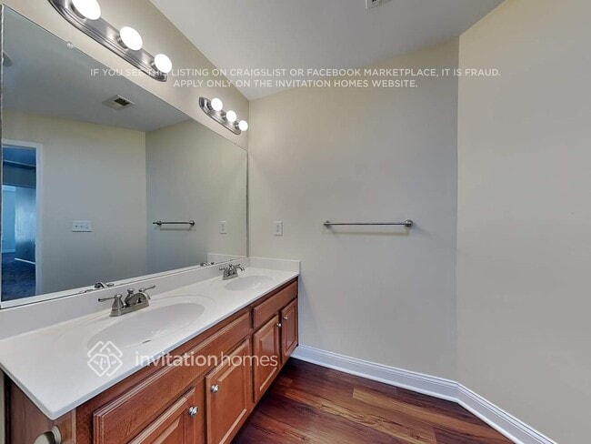 Building Photo - 112 Waterlynn Club Dr