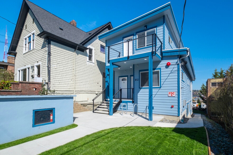 Building Photo - 812 2nd Ave N