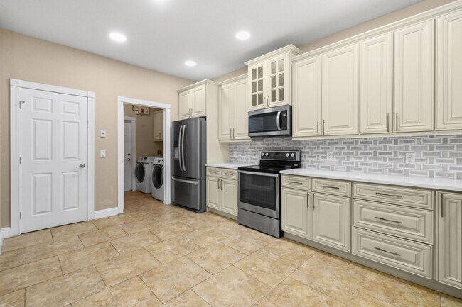 Building Photo - 15172 96th Ln N