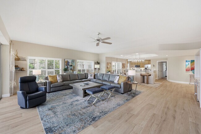 Building Photo - 26868 Wedgewood Dr