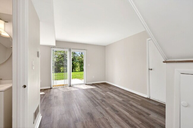 Building Photo - 931 Waycross Rd