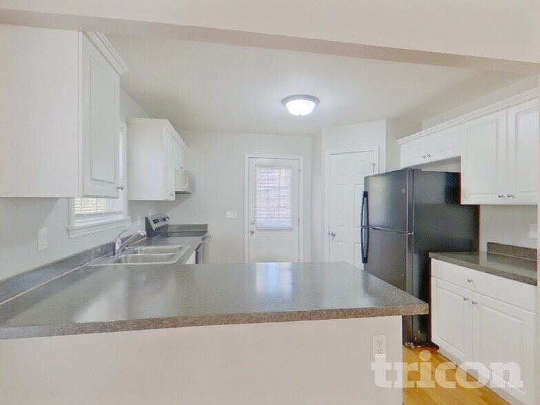 Building Photo - 125 St Andrews Pl Dr