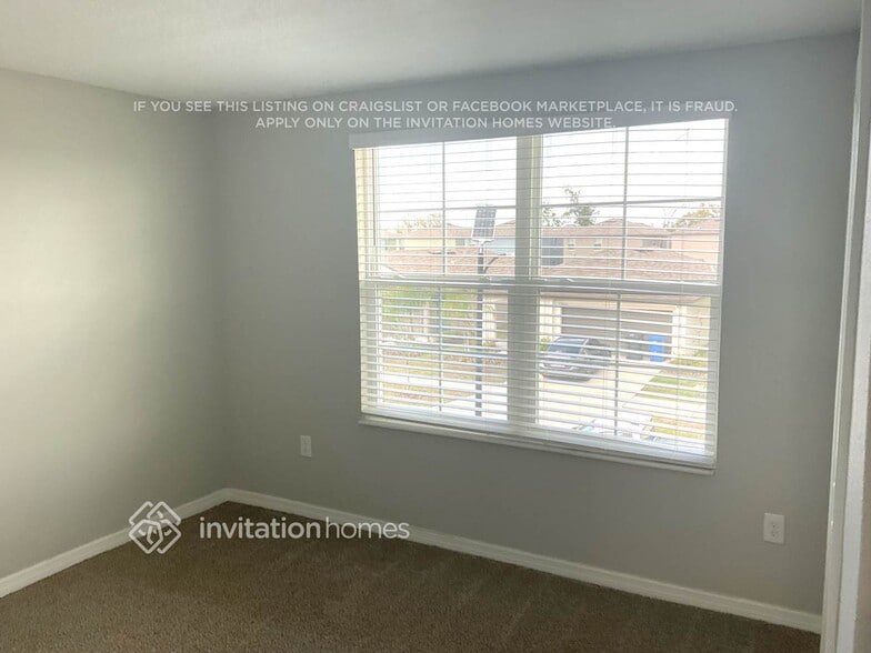 Building Photo - 2273 Treesdale Ave