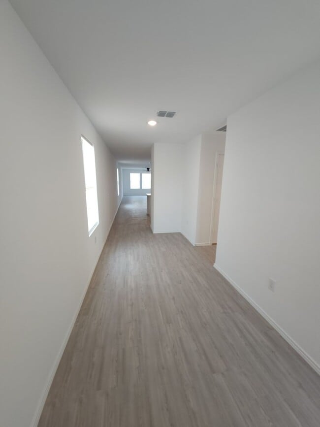 Building Photo - Mission Del Lago- South of San Antonio, Tx