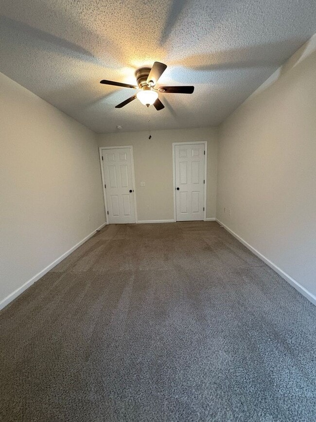 Building Photo - Dunwoody Subdivision