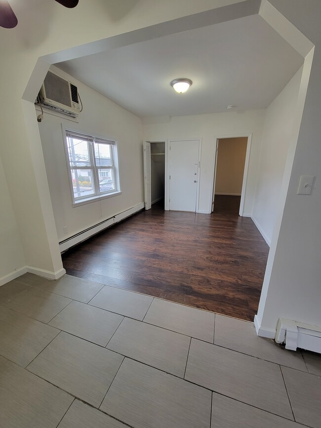 Building Photo - 389 Avenue E