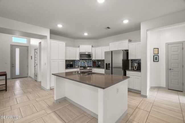 Building Photo - 908 Crystal Deer Dr