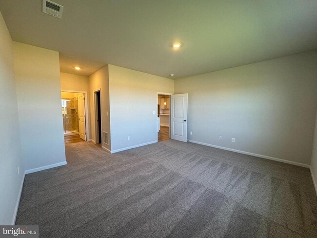 Building Photo - 51 Trout Lily Dr