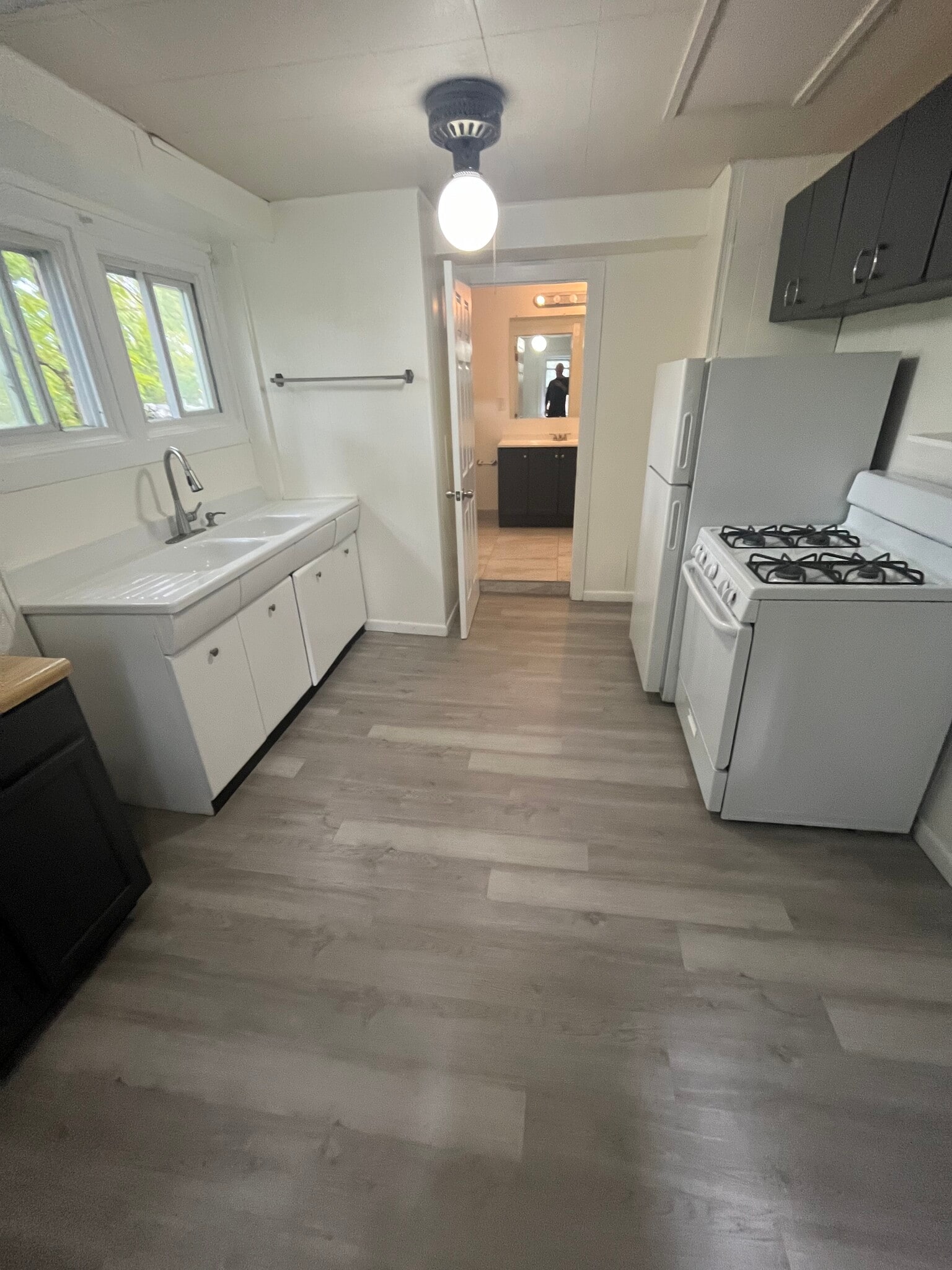 Building Photo - 485 Hillside Ave