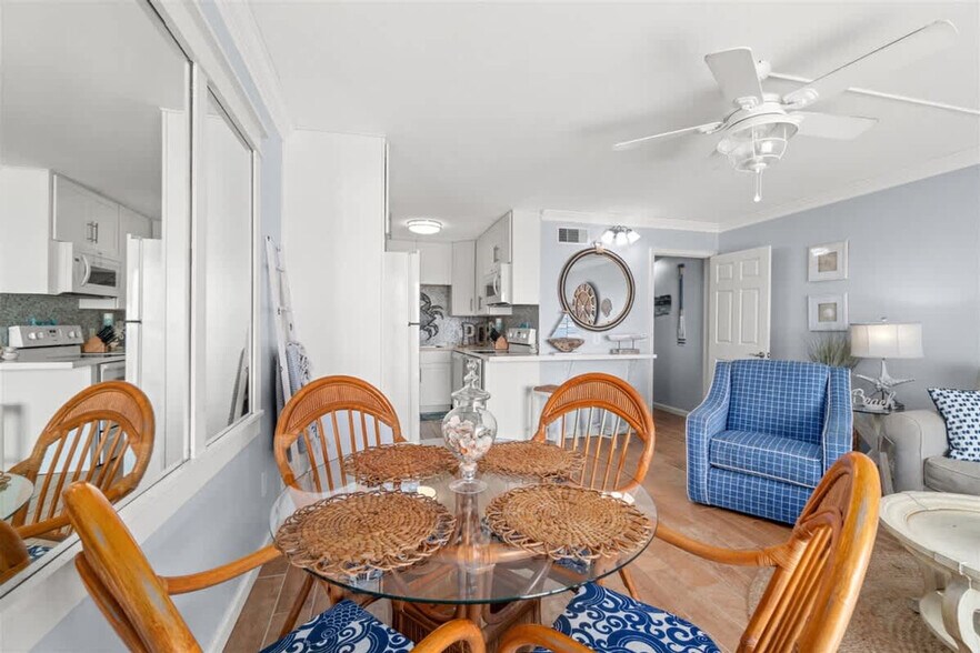 Building Photo - 8743 Thomas Dr