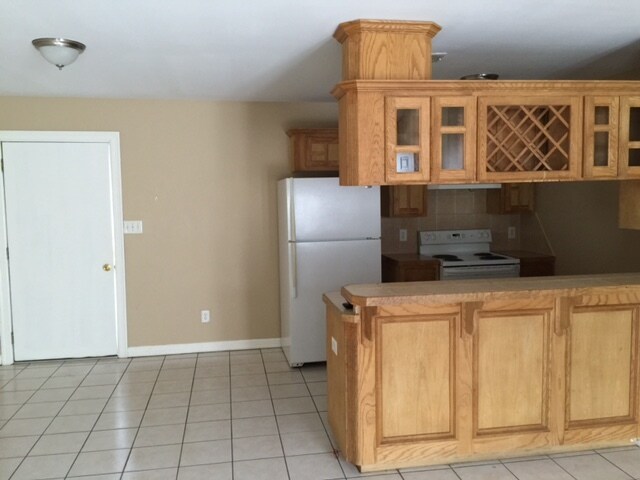 Building Photo - 1604 E Quail St