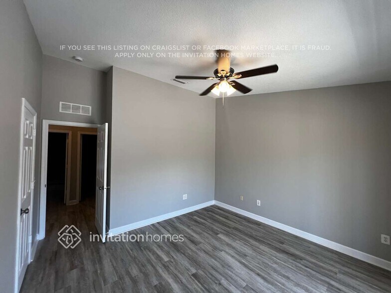 Building Photo - 102 Carol Susan Ln