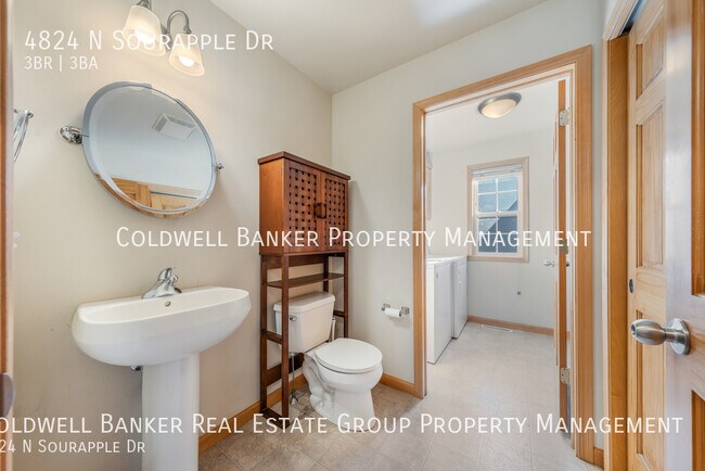 Building Photo - 4824 Sourapple Dr