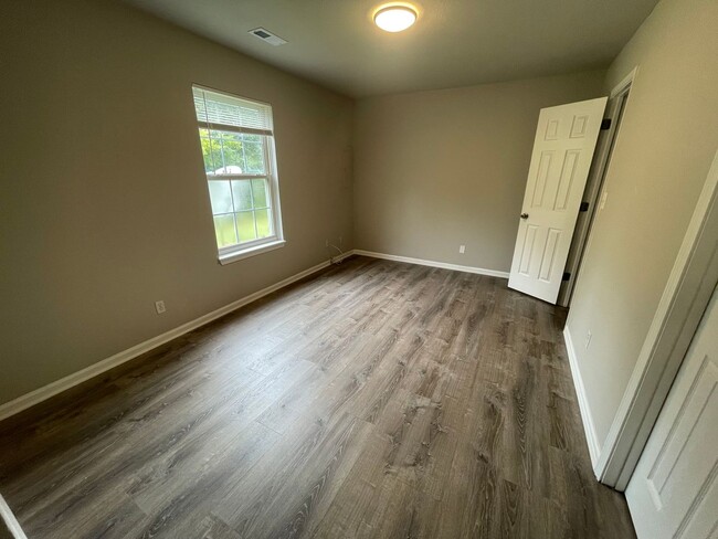 Building Photo - 1601 Bold Ruler Ct