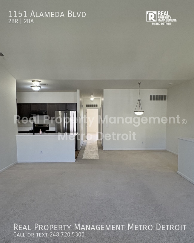 Building Photo - 1151 Alameda Blvd