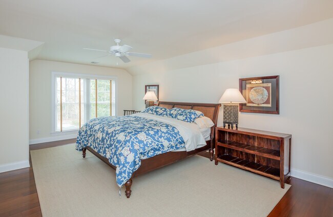 Building Photo - 21 Fieldview Ln