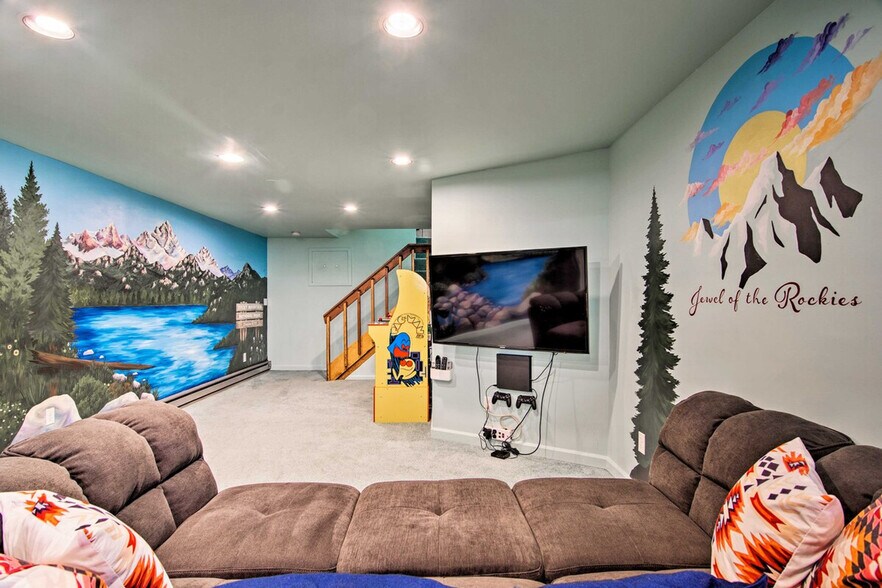 Building Photo - 1740 High Pine Dr