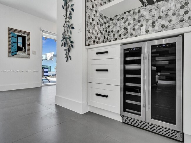 Building Photo - 1108 Tangelo Isle