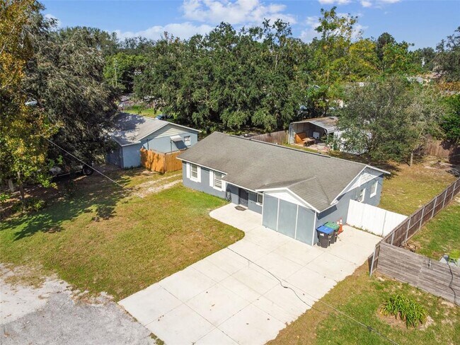 Building Photo - 6237 Mt Plymouth Rd