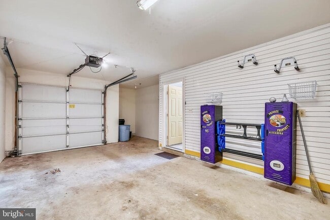 Building Photo - 11801 Rockaway Ln