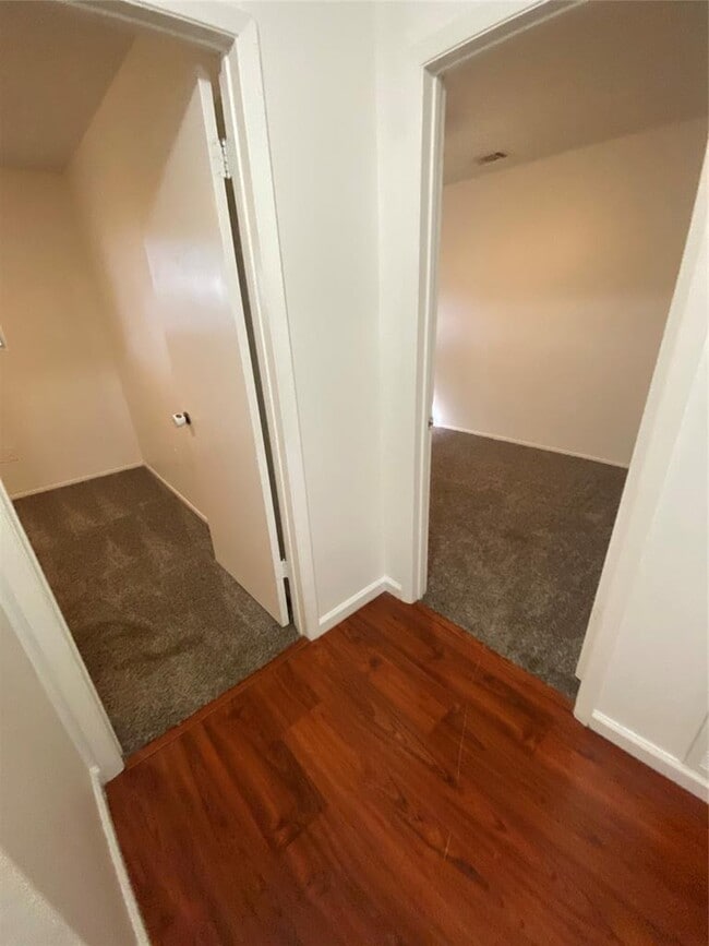 Building Photo - 1508 No Mor Cove
