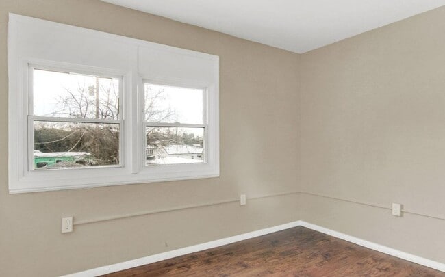 Building Photo - Coming Soon! Charming 2 Bedroom, 1 Bath Ho...