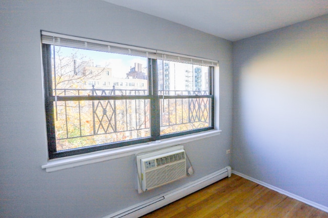 Building Photo - 2828 N Cambridge Ave