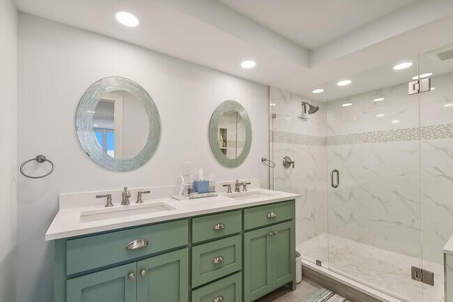 Building Photo - 3590 S Ocean Blvd