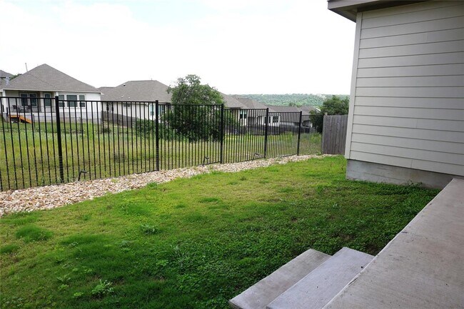 Building Photo - 113 Palio Pl