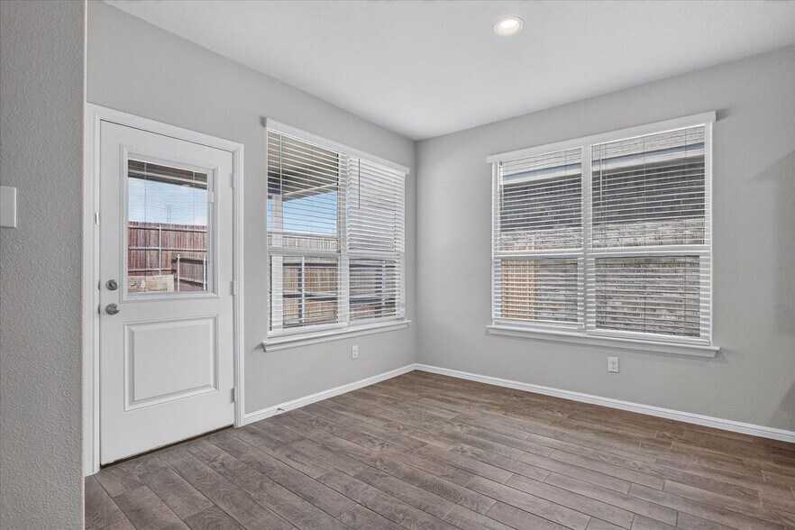 Building Photo - 8613 Wildwest Dr