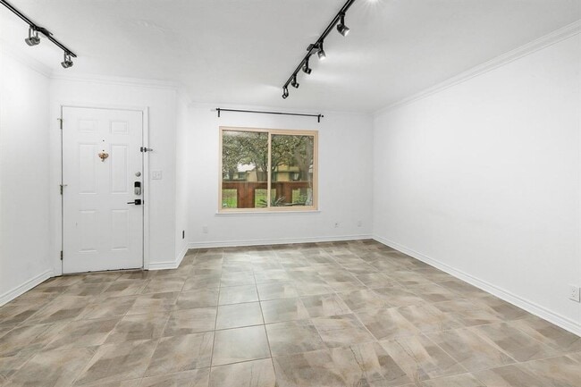 Building Photo - 9534 Quail Village Ln