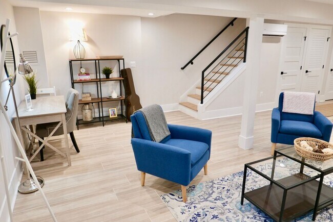 Building Photo - Luxury Rowhouse Living in Columbia Heights (w/Solar!)