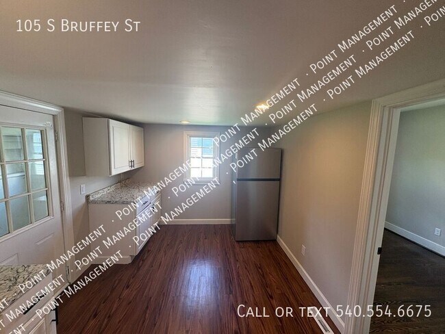 Building Photo - 105 S Bruffey St