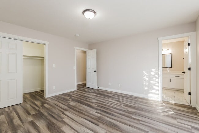 Building Photo - 6089 Van Gogh Cir