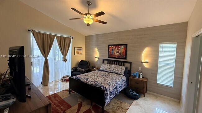 Building Photo - 1813 Vista River Dr